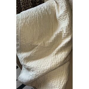 $895 Yves Delorme Paris beige 62x62 throw coverlet luxury 100% Silk Backing